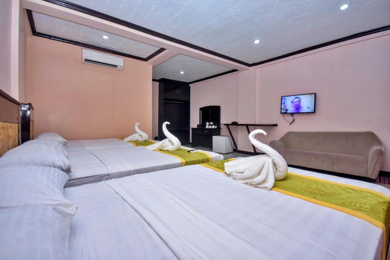 Bamboo Beach Resort & Restaurant Manoc-Manoc Εξωτερικό φωτογραφία