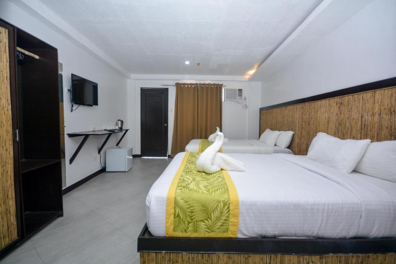 Bamboo Beach Resort & Restaurant Manoc-Manoc Εξωτερικό φωτογραφία