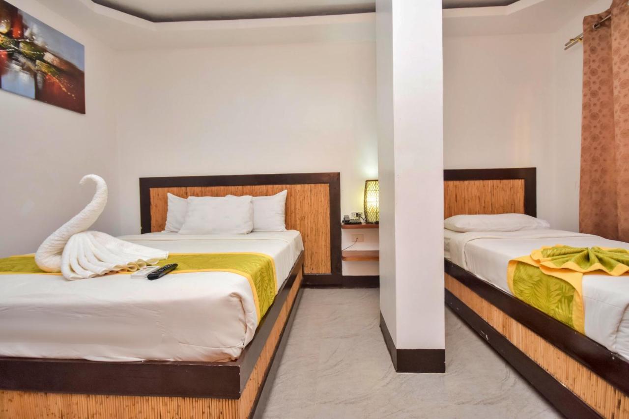 Bamboo Beach Resort & Restaurant Manoc-Manoc Εξωτερικό φωτογραφία