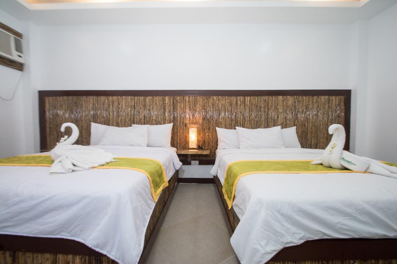 Bamboo Beach Resort & Restaurant Manoc-Manoc Εξωτερικό φωτογραφία